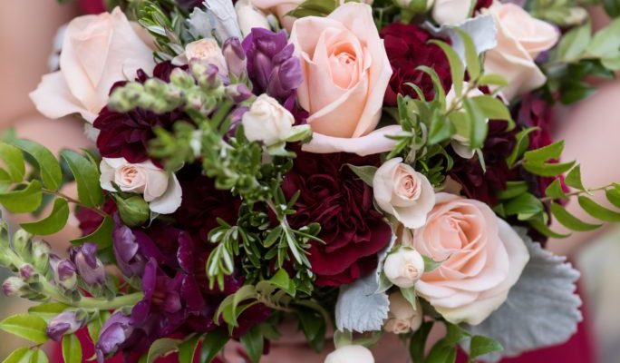 Make Your Wedding Flowers More Sustainable With These Tips
